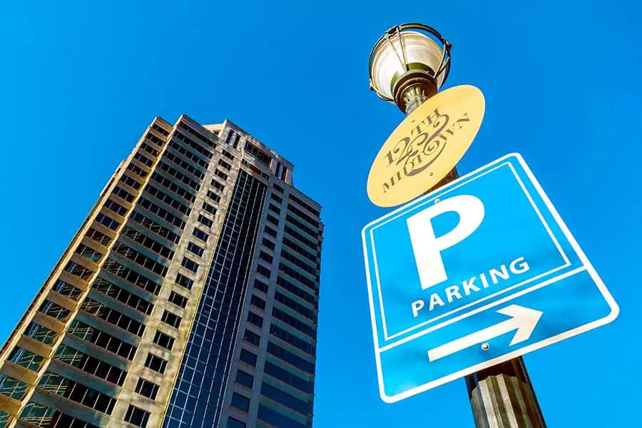 Tall midtown building and parking directions