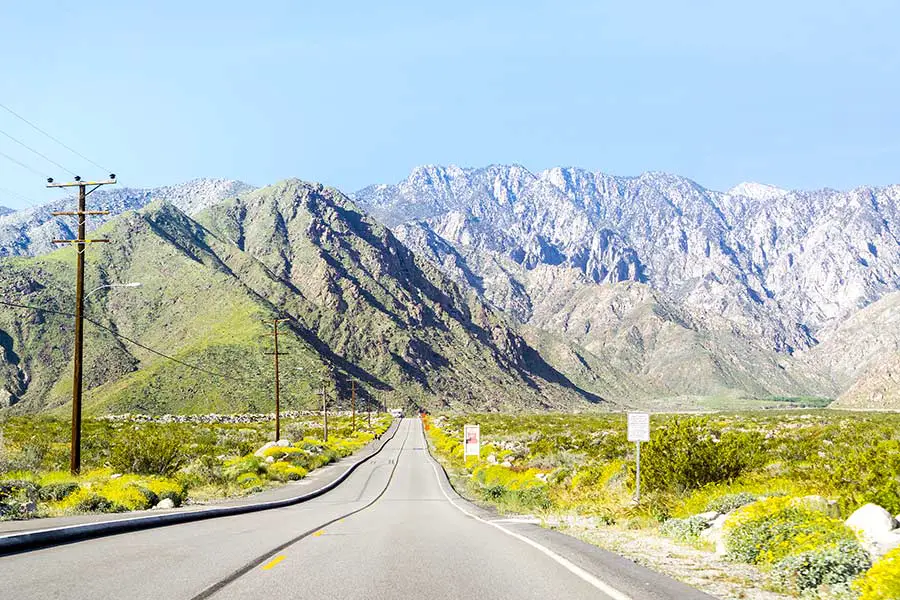 Highway leading to the rugged San Jacinto Mountains in southern California