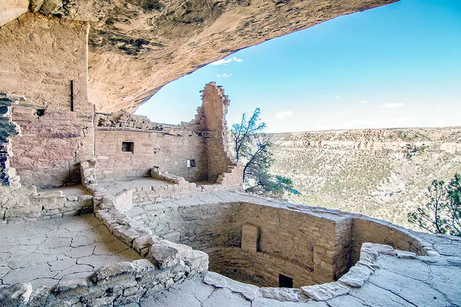 Balcony House built of stone, comprised of 38 rooms it may have housed 30 people